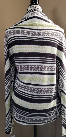 OhMG! Cardigan with 2 front pockets. - Picture 2 of 5